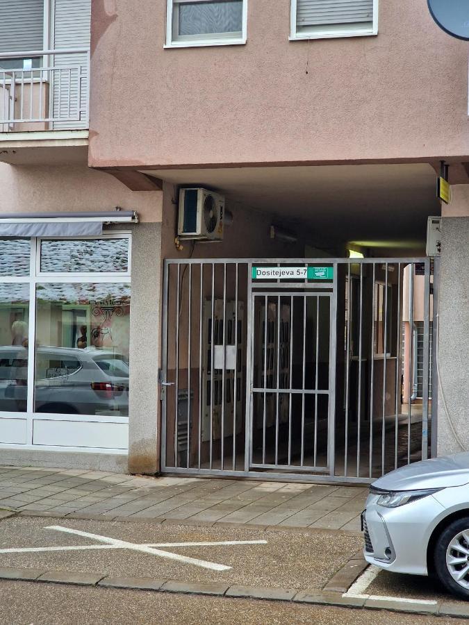 Quiet Center Διαμέρισμα Σρέμσκα Μιτρόβιτσα Εξωτερικό φωτογραφία
